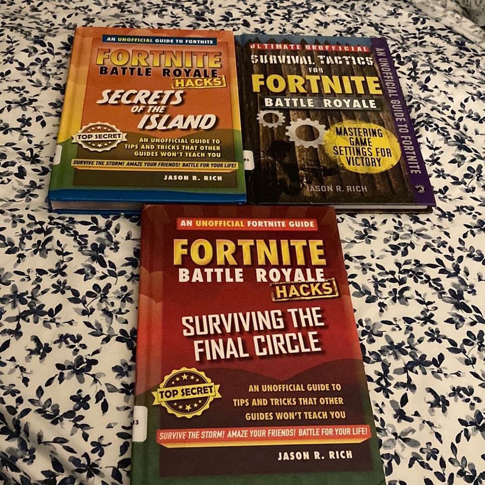 Fortnite battle royale hacks 3 book set